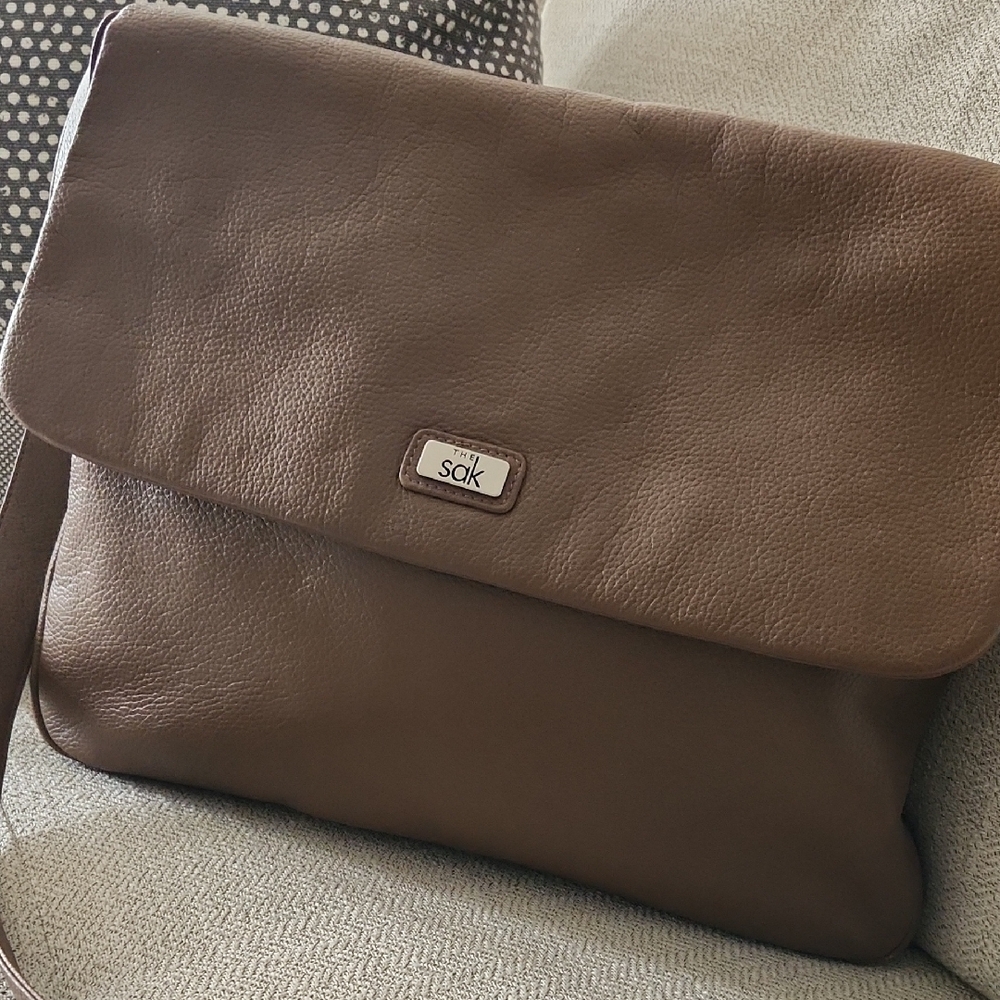 The Sak Brown Leather Unisex Messenger Bag